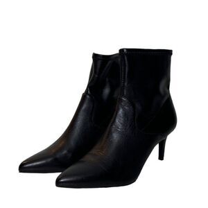 1901 Black Leather Pointed Toe Ankle Boots 8M